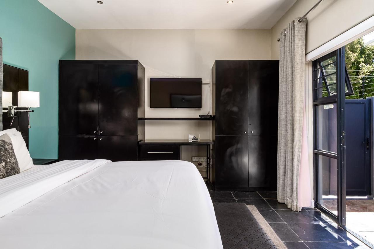 Life & Leisure Boutique Guesthouse 스텔렌보스 외부 사진